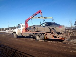 Эвакуация автомобиля манипулятором
